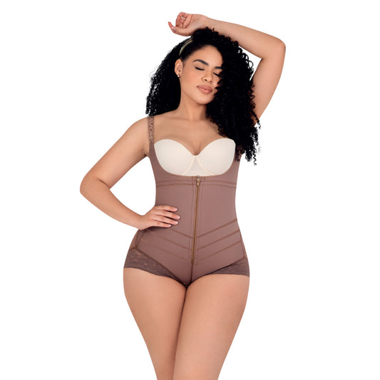 Boy short shapewear with central zipper